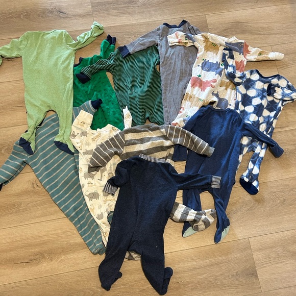 Bundle/Lot of 11 3-6 month Onesie Footie PJs - Carter’s and Cloud Island - Picture 2 of 11